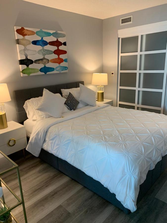 Downtown Waterfront Suites With Cn Tower Views Toronto Extérieur photo